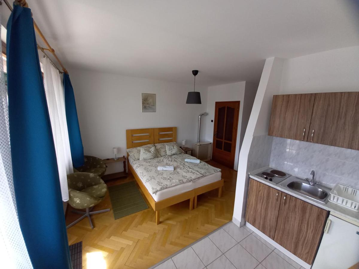 Kispal Apartmanhaz ザラカロシュ エクステリア 写真